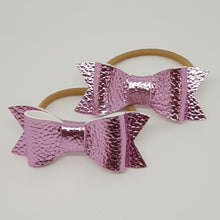 2.75 Inch Ivy Metallic Textured Leatherette Bow - Pink